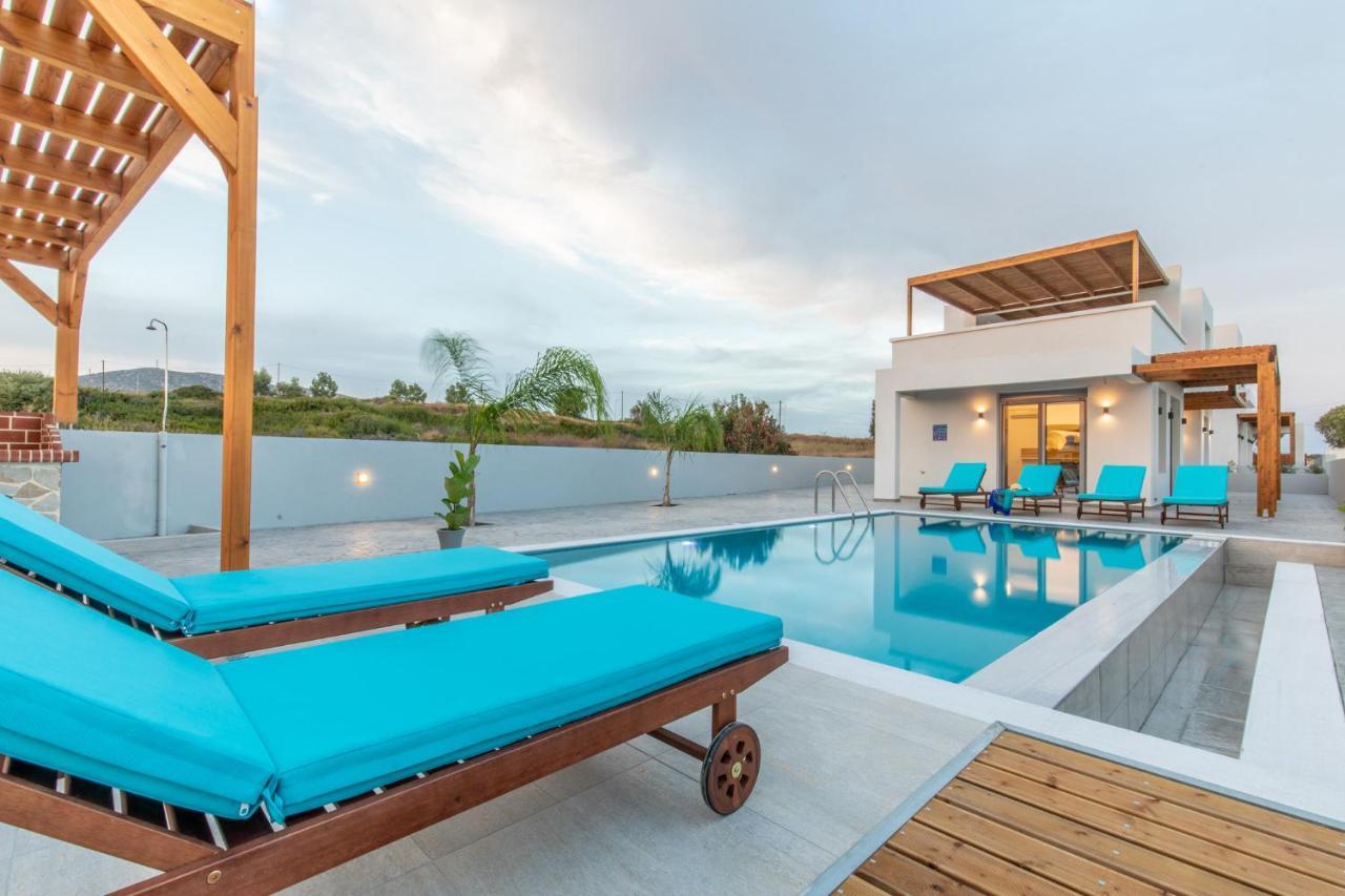 Dorieus Villa Lakhania Luaran gambar
